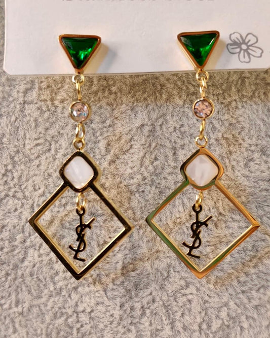 Evening earrings with a green stone