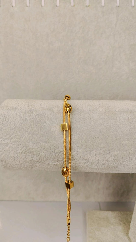 Simple Squares and Circles Bracelet