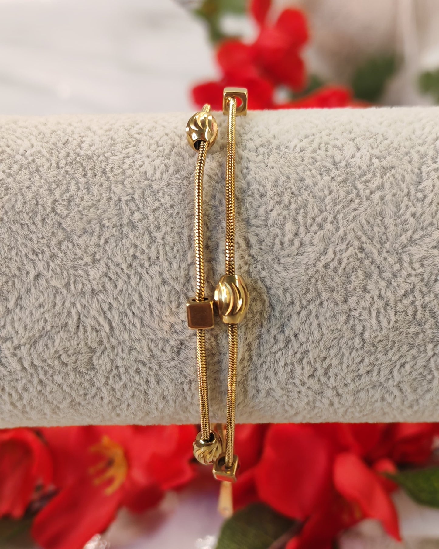 Simple Squares and Circles Bracelet