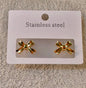 Simple bow earrings