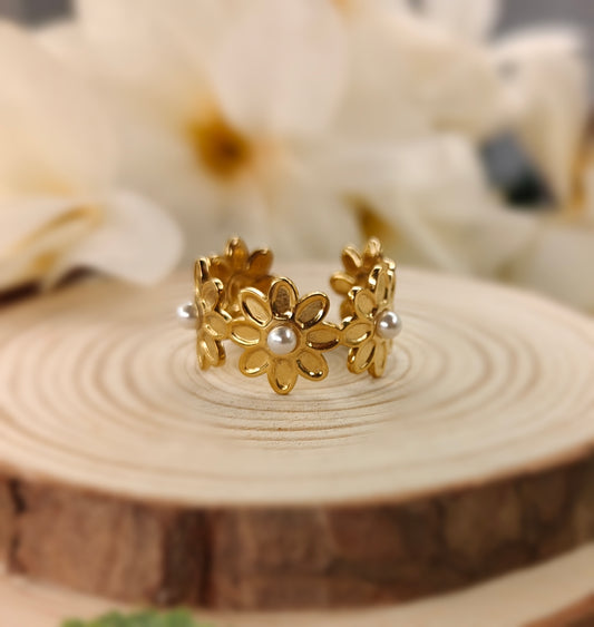 Flower and Pearl Ring