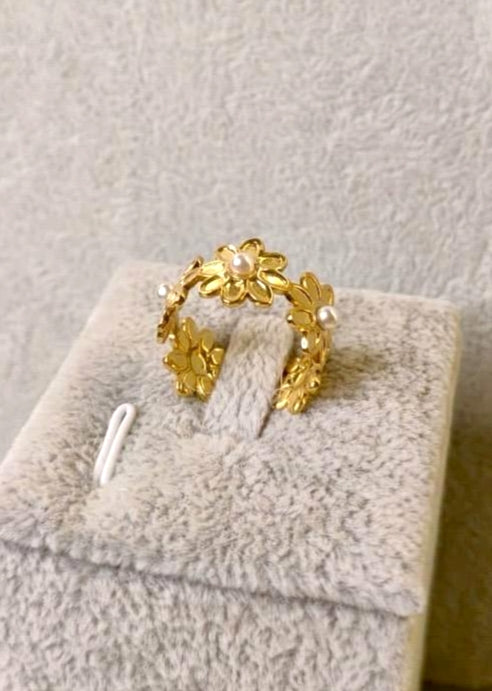 Flower and Pearl Ring