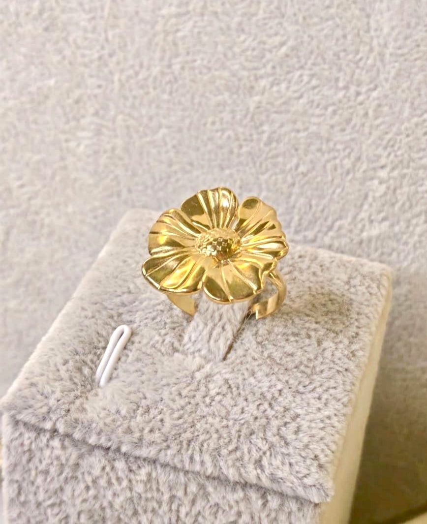 Gold Rose Ring